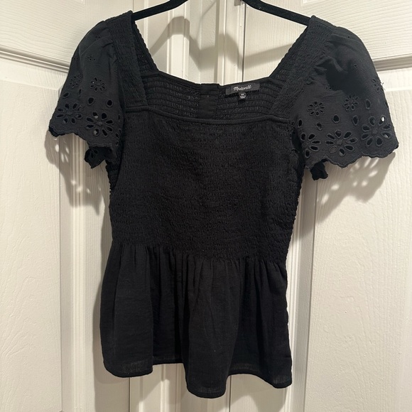 Madewell Black Eyelet Sleeve with Smocked bodice & buttons up back - Picture 1 of 6